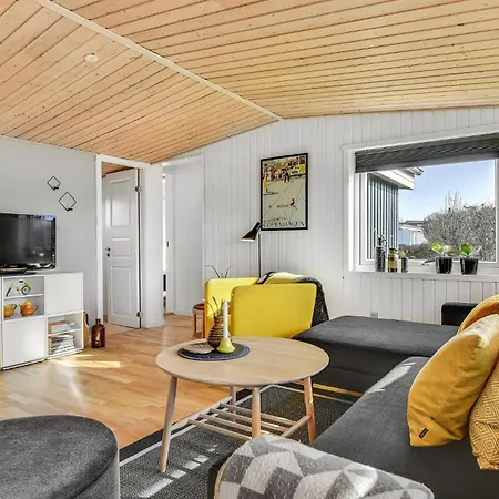 Feriehus Lovely In With Kitchen