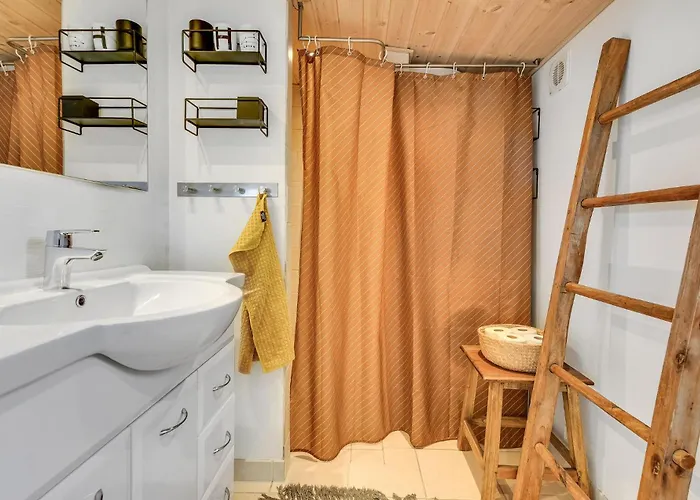 Lovely In With Kitchen *