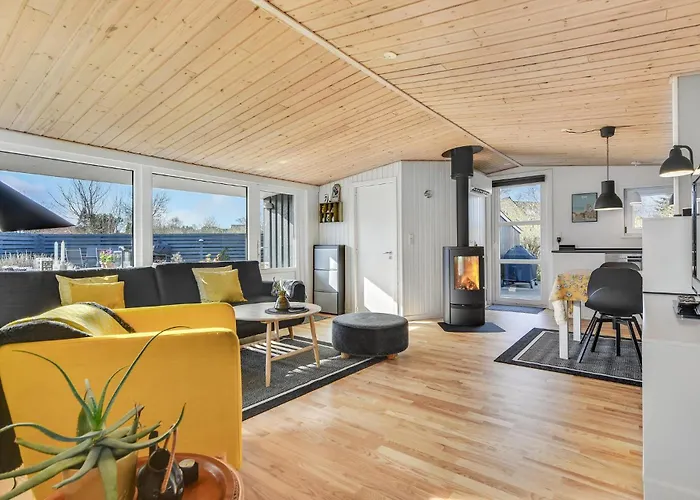 Lovely In With Kitchen